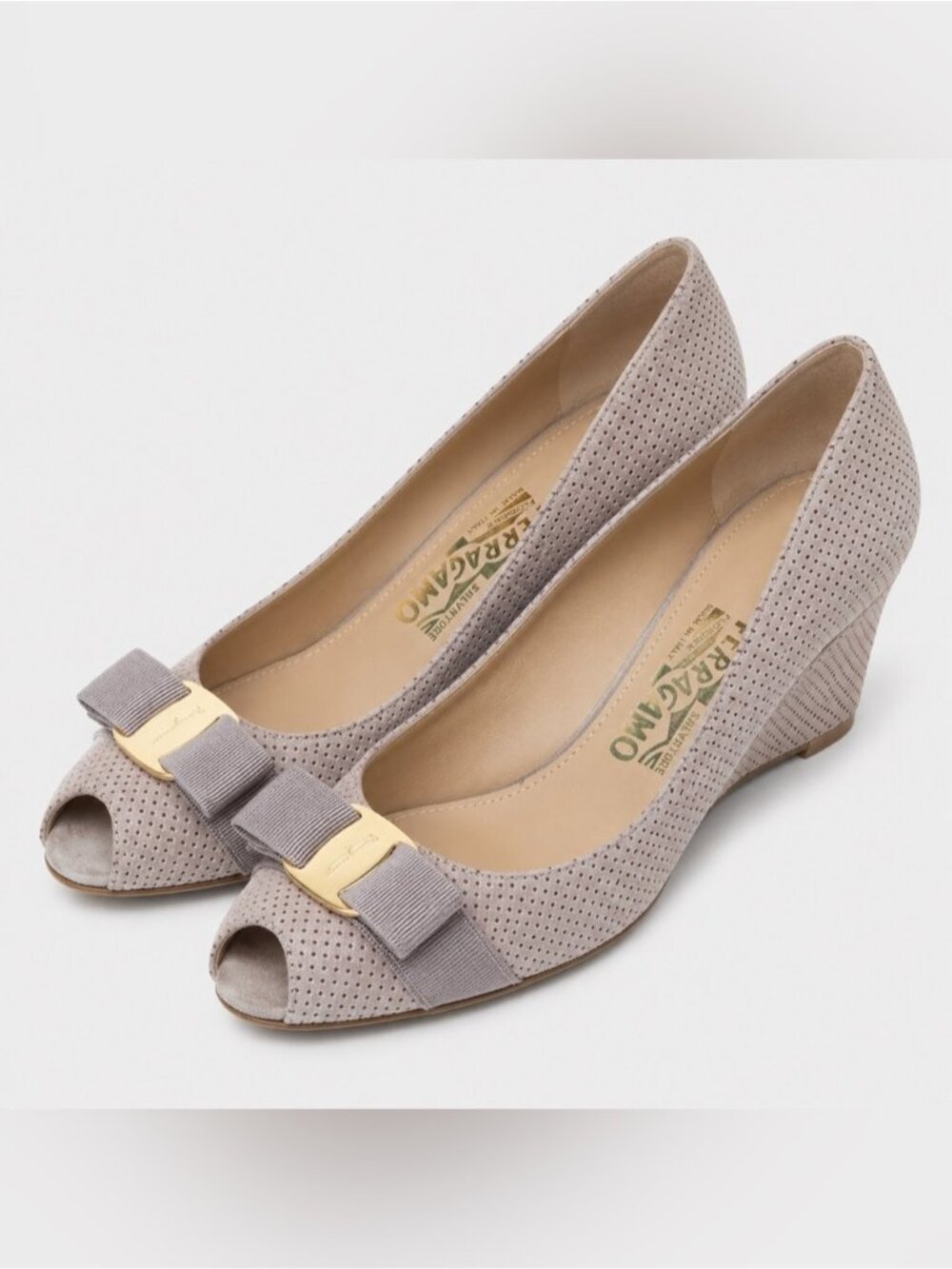 Salvatore Ferragamo Vara Bow Embossed Leather Wedge peep toe Pumps Cream US 6B